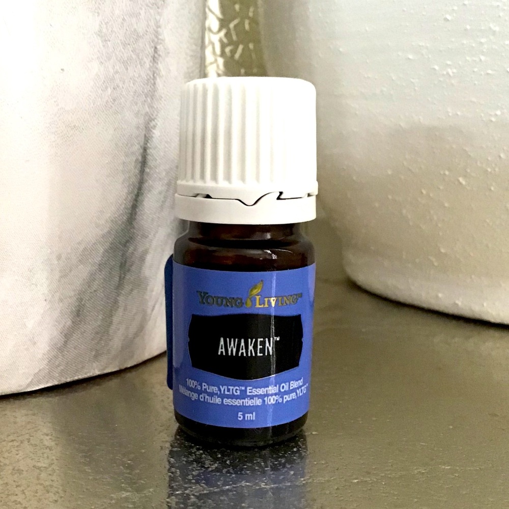 Young Living AWAKEN 100% Essential Oil
